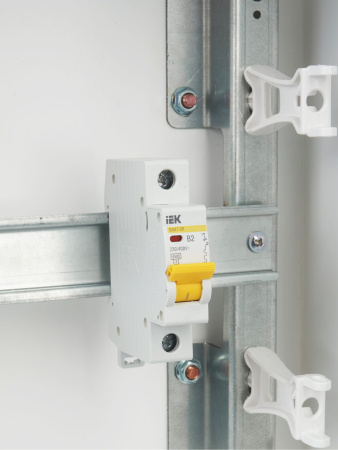 IEK KARAT Автоматический выключатель ВА47-29 1Р 2А 4,5кА х-ка В