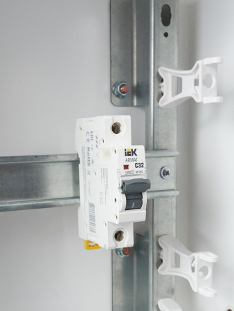 IEK ARMAT Автоматический выключатель M10N 1P C 32А