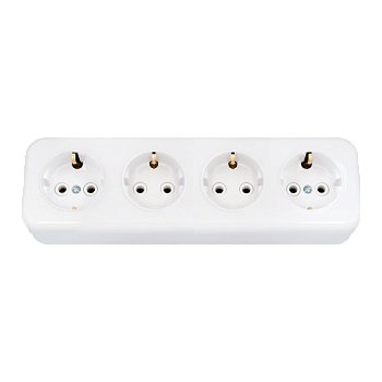 Беларусь Розетка четырехместная наружная с заземлением