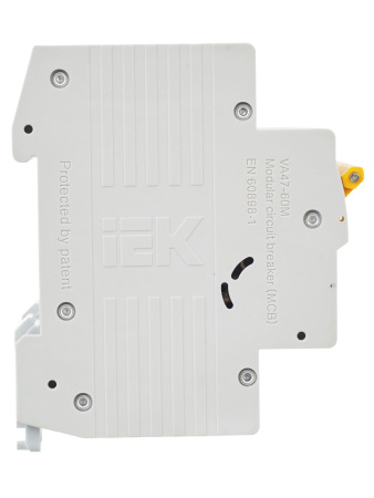 IEK KARAT Выключатель автоматический ВА47-60M 3Р 6А 6кА С