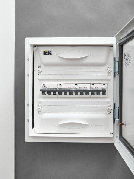 IEK ARMAT Автоматический выключатель M06N 3P B 40А