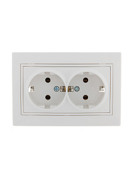 MIRA Розетка двойная с заземлением белая
