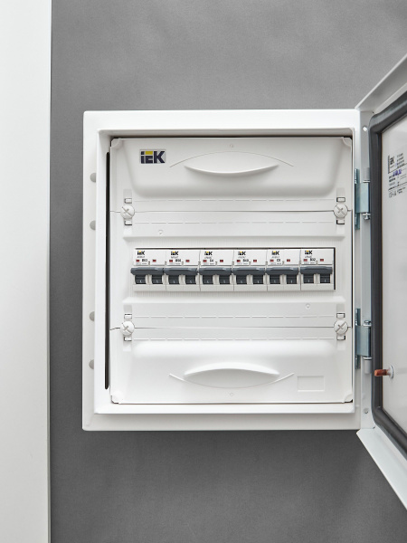 IEK ARMAT Автоматический выключатель M06N 2P B 40А