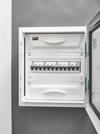 IEK ARMAT Автоматический выключатель M10N 3P C 4А