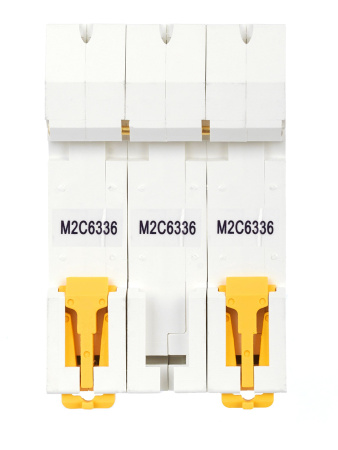 IEK ARMAT Автоматический выключатель M06N 3P C 63А