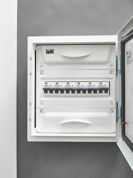 IEK ARMAT Автоматический выключатель M06N 2P C 3А