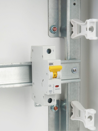 IEK KARAT Выключатель автоматический ВА47-60M 1Р 6А 6кА С