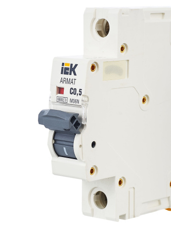 IEK ARMAT Автоматический выключатель M06N 1P C 0,5А