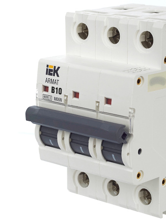 IEK ARMAT Автоматический выключатель M06N 3P B 10А