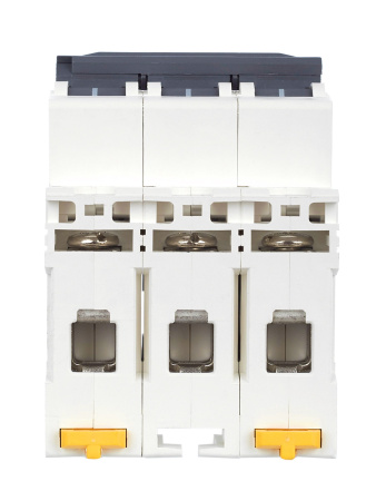 IEK ARMAT Автоматический выключатель M06N 3P C 63А