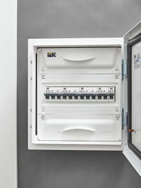 IEK ARMAT Автоматический выключатель M06N 3P C 4А