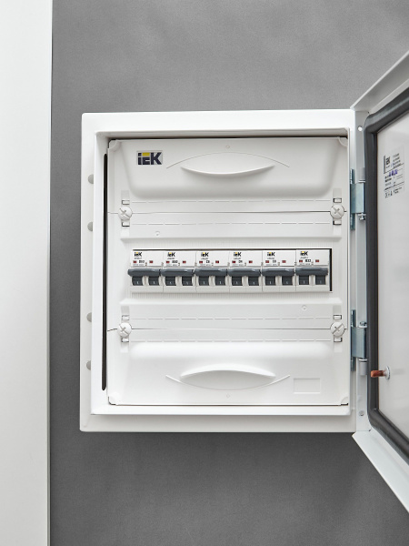 IEK ARMAT Автоматический выключатель M06N 2P D 4А