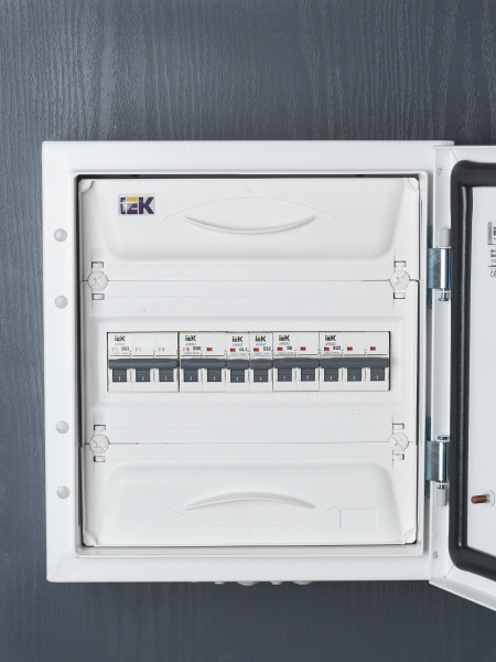 IEK ARMAT Автоматический выключатель M10N 2P B 50А