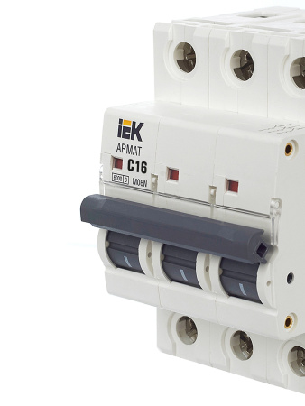 IEK ARMAT Автоматический выключатель M06N 3P C 16А