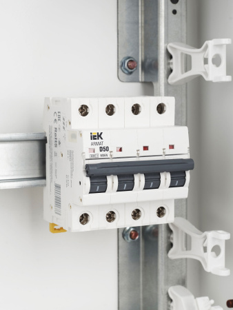 IEK ARMAT Автоматический выключатель M06N 4P D 50А