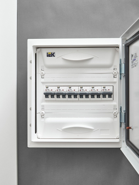 IEK ARMAT Автоматический выключатель M06N 2P C 6А