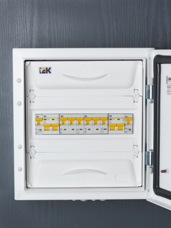 IEK KARAT Выключатель автоматический ВА47-60M 3Р 50А 6кА С